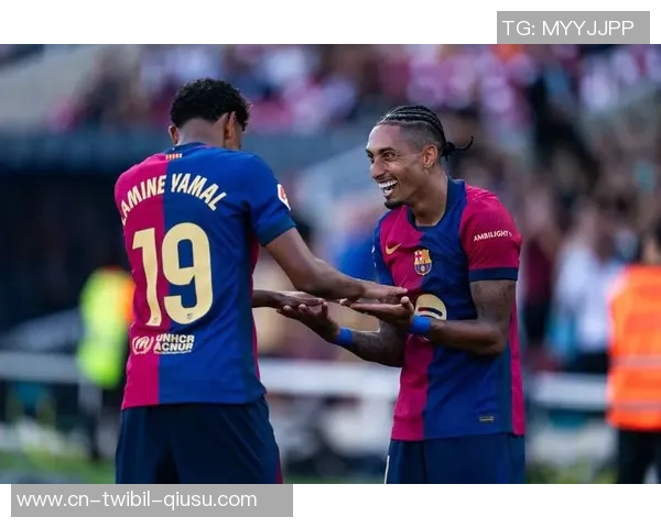 波兰媒体：在得知巴萨的决议前，莱万不会与其他沙龙商洽